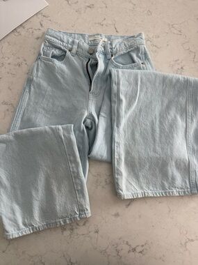 Relaxed Light Blue Men's Jeans - Casual Comfort Fit